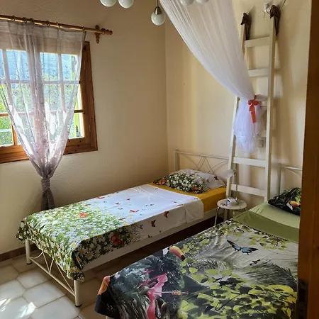 Divas Gartenhaus Σπίτι διακοπών *