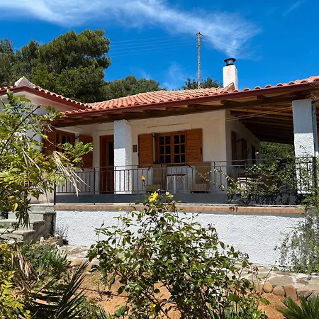 Holiday home Divas Gartenhaus